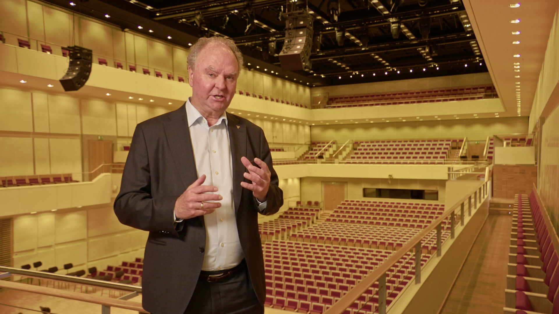 Andreas Sonning in the concert hall in Grafenegg.